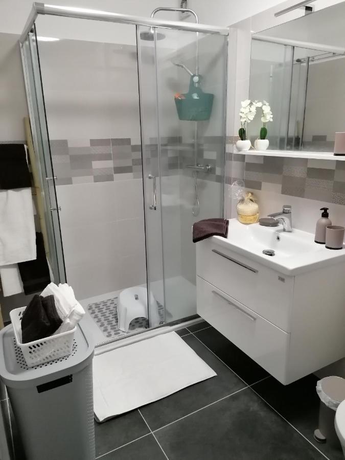 Sunny Spot Apartment Pula Luaran gambar