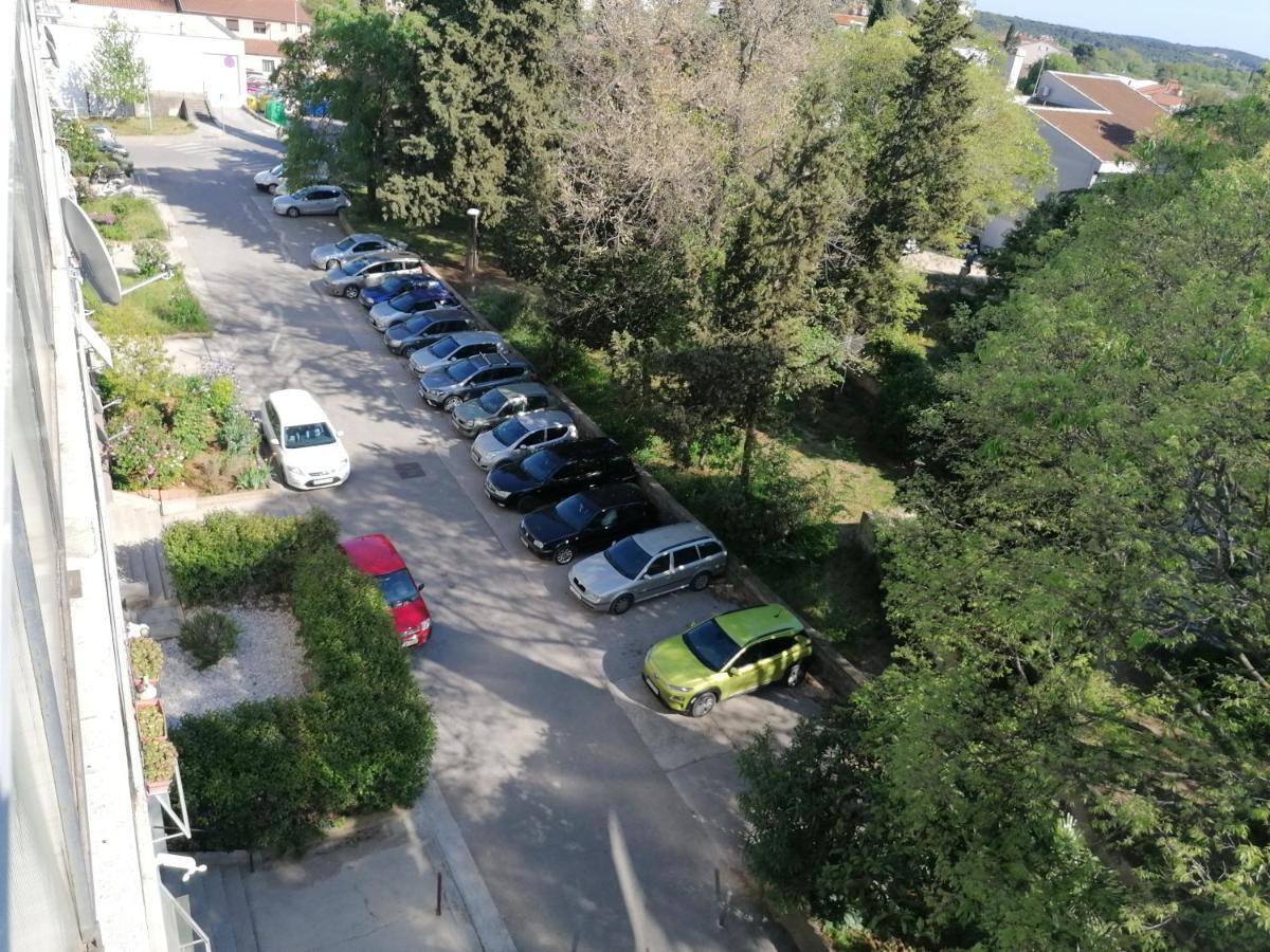 Sunny Spot Apartment Pula Luaran gambar